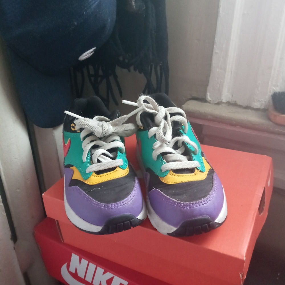 Shoes